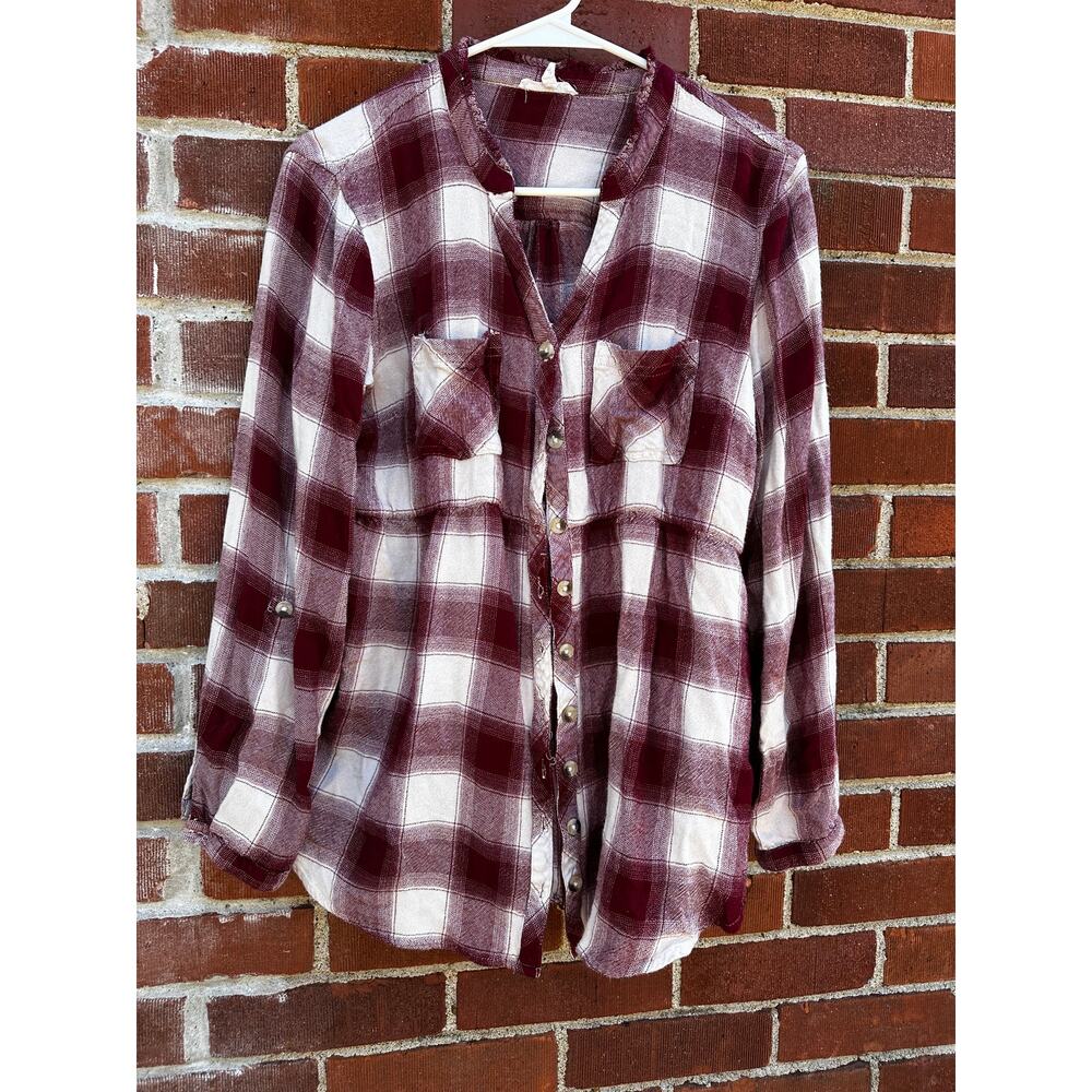 Maurices Burgundy Plaid Button Front Blouse Women’s Large Long Sleeve Shirt